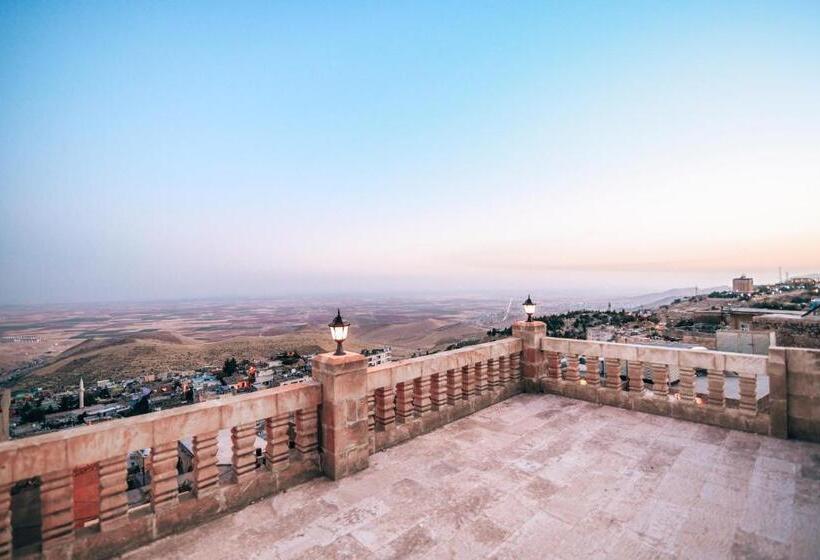 هتل Maristan Tarihi Konak