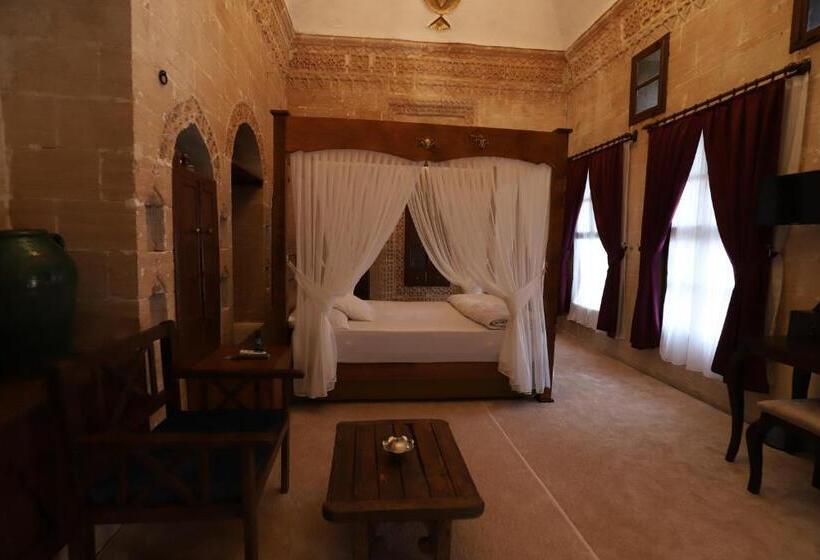 هتل Maristan Tarihi Konak