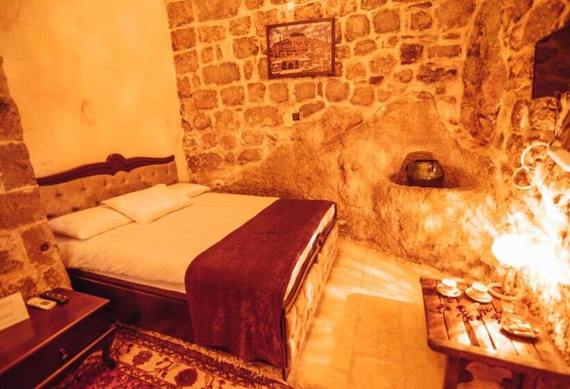 هتل Maristan Tarihi Konak