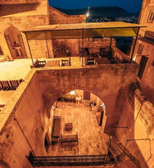 هتل Maristan Tarihi Konak