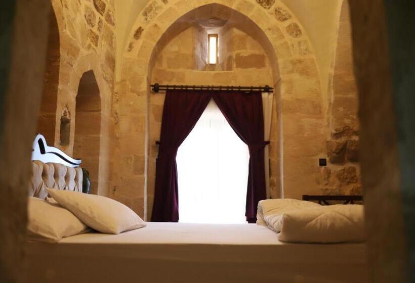 هتل Maristan Tarihi Konak