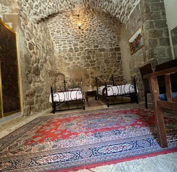 هتل Maristan Tarihi Konak