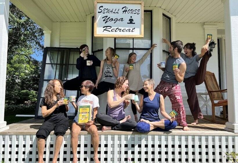 مبيت وإفطار Sewall House Yoga Retreat