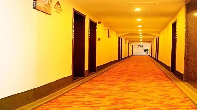 Отель Greentree Inn Huaian Lianshui Jindi International Garden Business