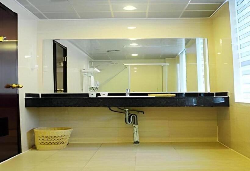 Отель Greentree Inn Huaian Lianshui Jindi International Garden Business