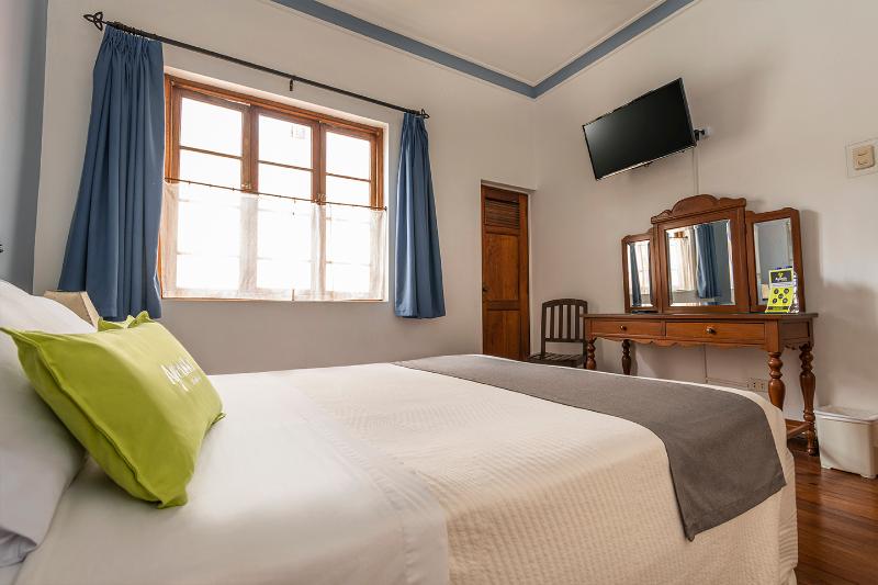 فندق Hostal El Patio B&b