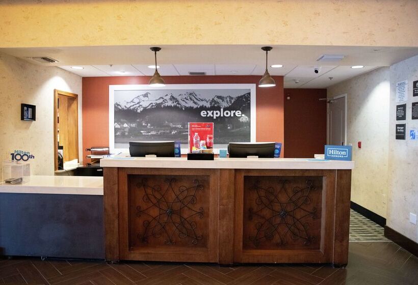 Hampton Inn & Suites Fresno