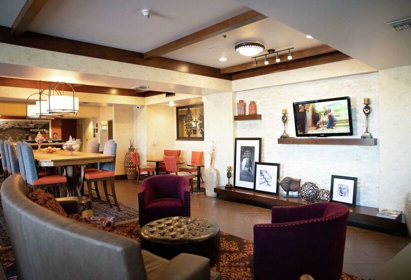 Hampton Inn & Suites Fresno