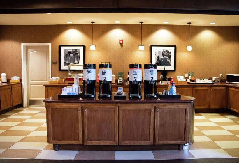 Hampton Inn & Suites Fresno