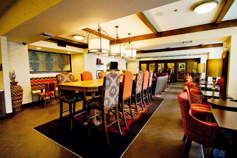 Hampton Inn & Suites Fresno