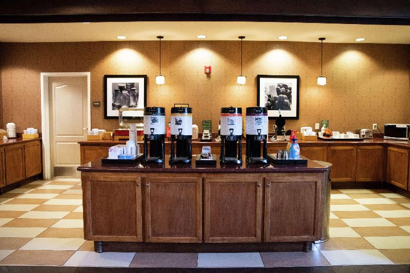 Hampton Inn & Suites Fresno