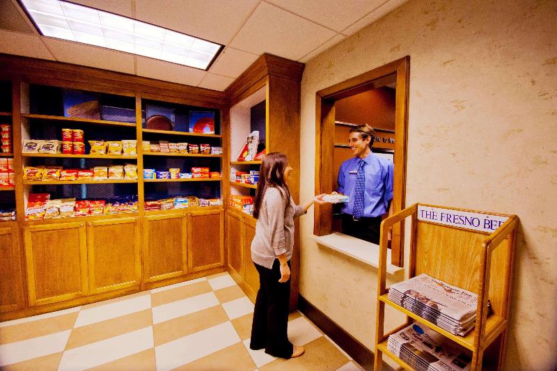 Hampton Inn & Suites Fresno