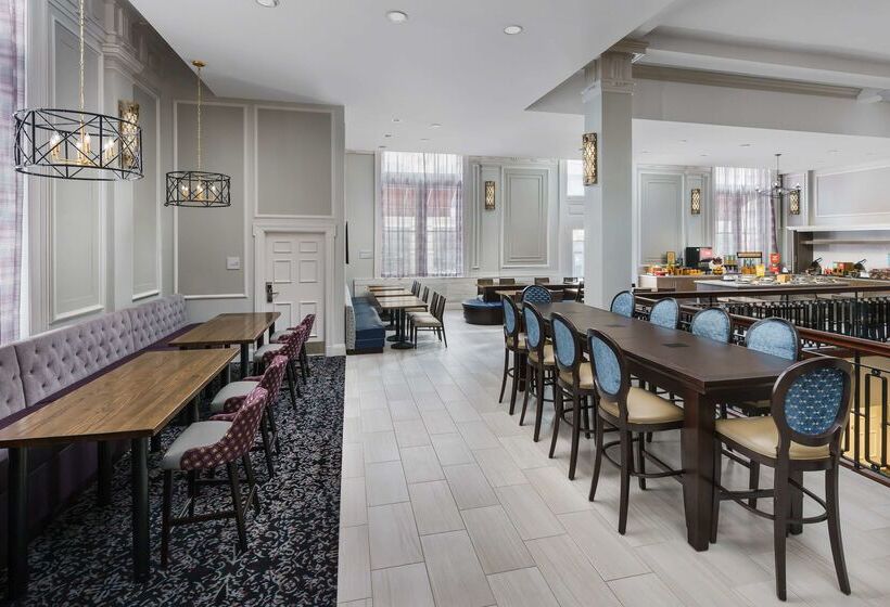 Hampton Inn & Suites Baltimore Inner Harbor