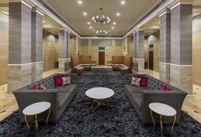 Hampton Inn & Suites Baltimore Inner Harbor