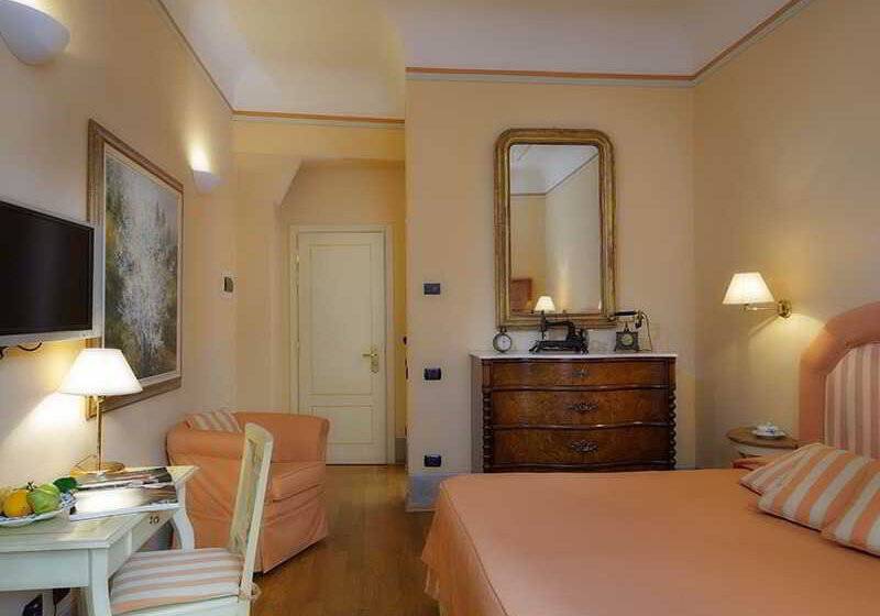 هتل A Palazzo Busdraghi Residenza D'epoca