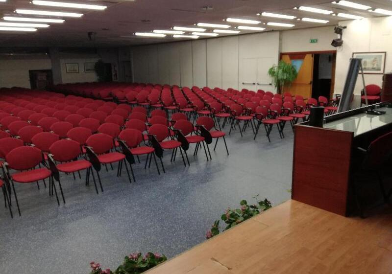 בית מלון כפרי Addaura Village E Congressi