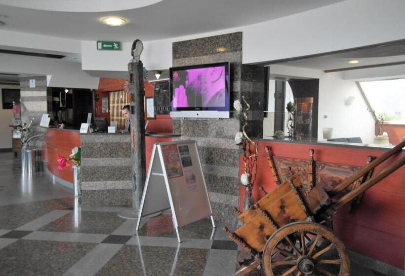 בית מלון כפרי Addaura Village E Congressi