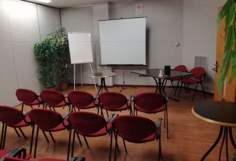 בית מלון כפרי Addaura Village E Congressi