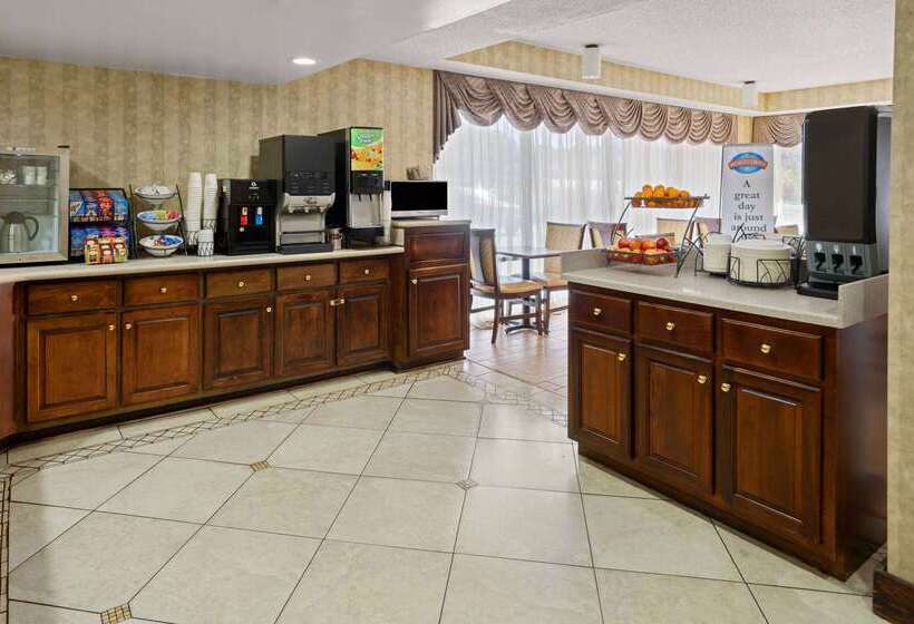 호텔 Baymont By Wyndham Griffin