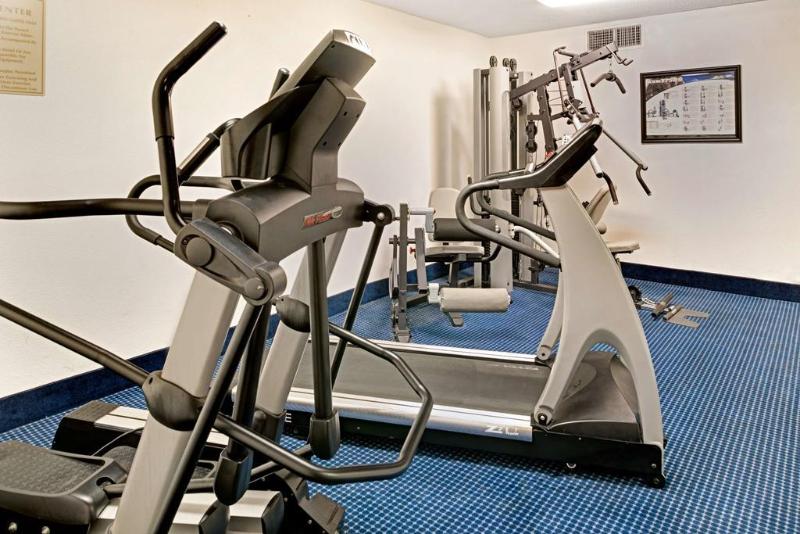 فندق Baymont Inn & Suites Omaha