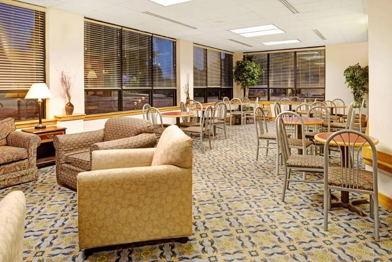 فندق Baymont Inn & Suites Omaha