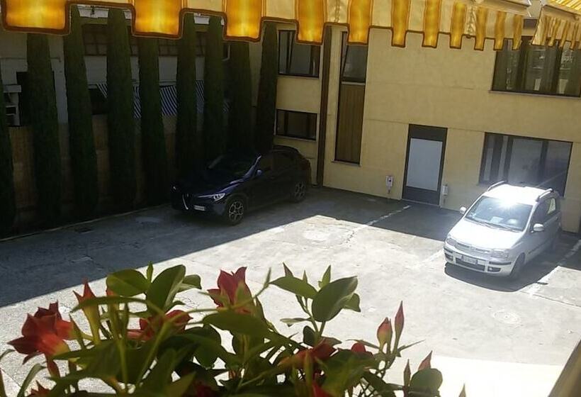 فندق B&b Ai Cipressi