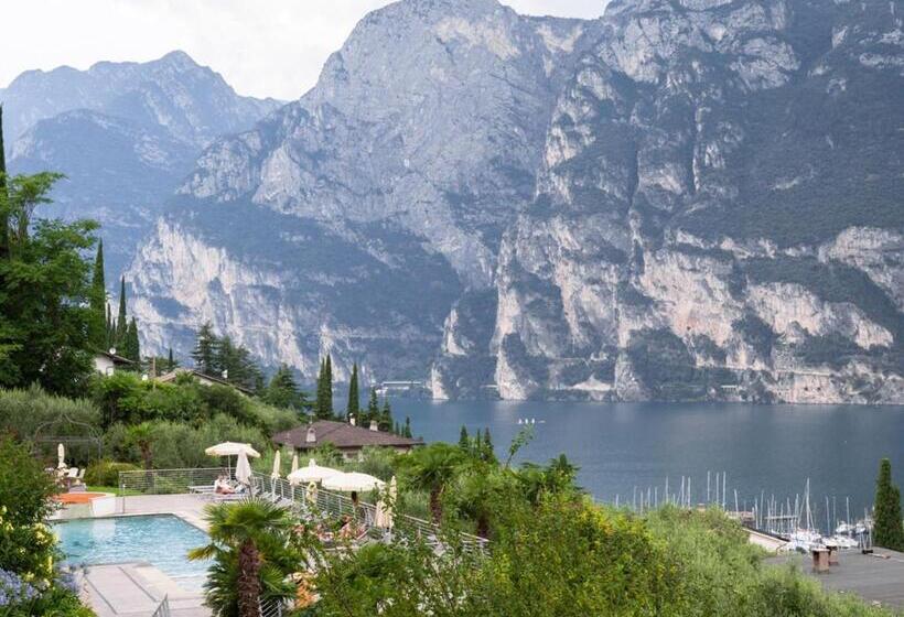 هتل Benacus Panoramic