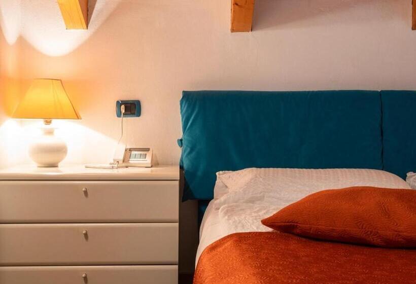 Отель Benacus Panoramic