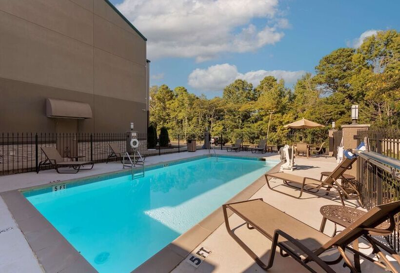 Best Western Plus Russellville Hotel & Suites