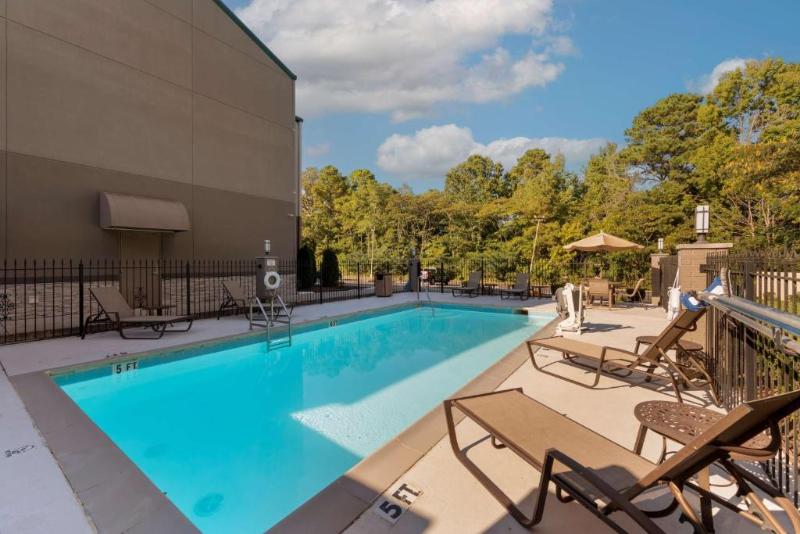 Best Western Plus Russellville Hotel & Suites