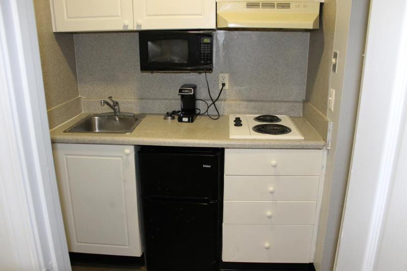 فندق Budgetel Inn & Suites