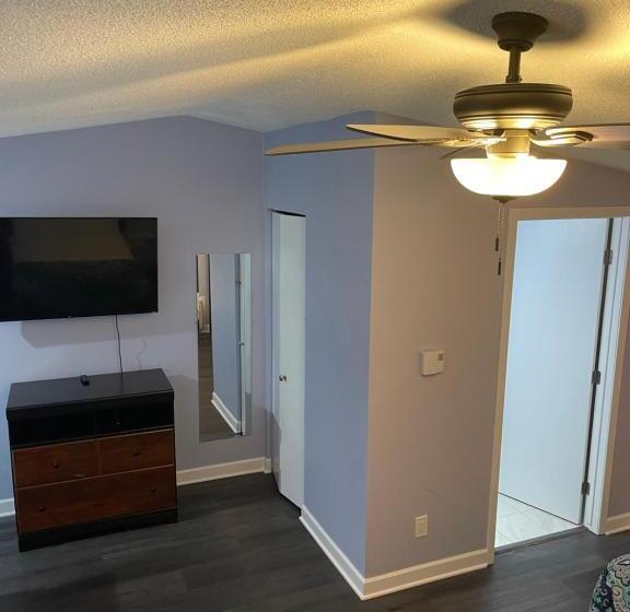 هتل Caribbean Club Resort