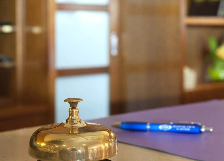 Castagna Palace Hotel & Restaurant