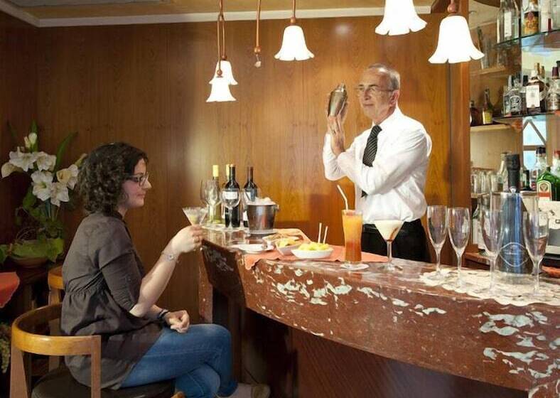 Castagna Palace Hotel & Restaurant