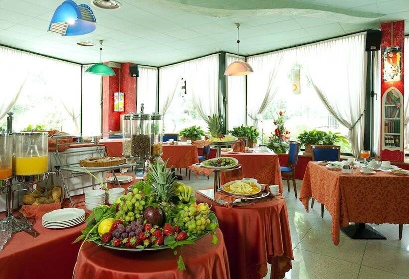 Castagna Palace Hotel & Restaurant