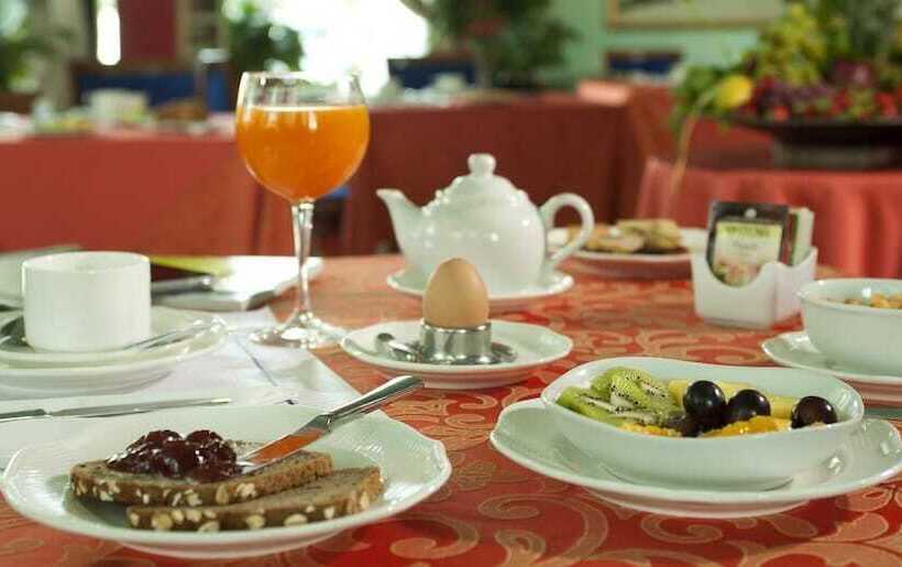 Castagna Palace Hotel & Restaurant