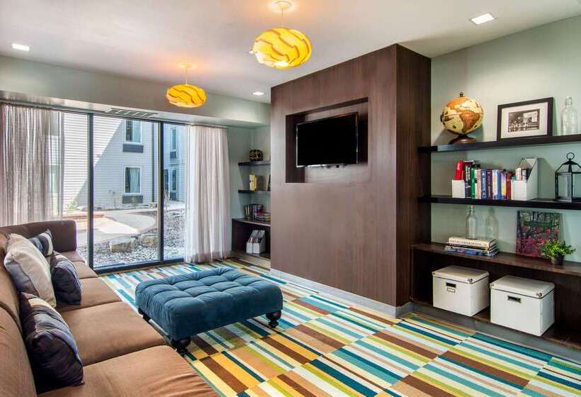 فندق Clarion Inn & Suites Atlanta Downtown