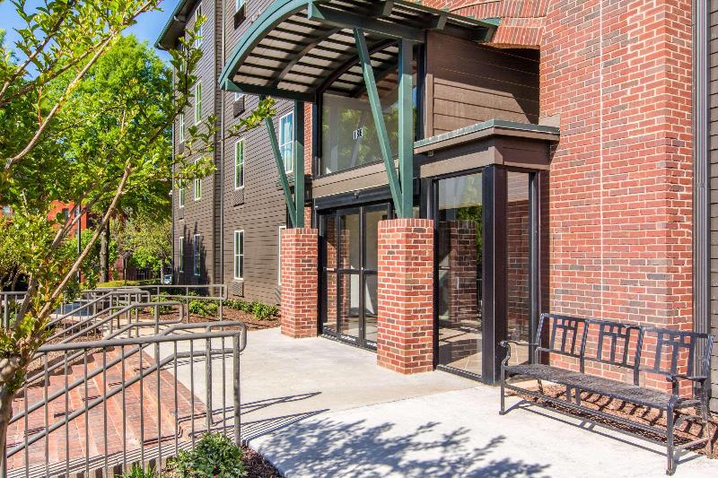 هتل Clarion Inn & Suites Atlanta Downtown