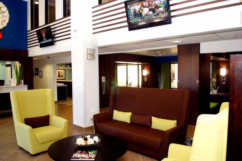 فندق Clarion Inn & Suites Atlanta Downtown