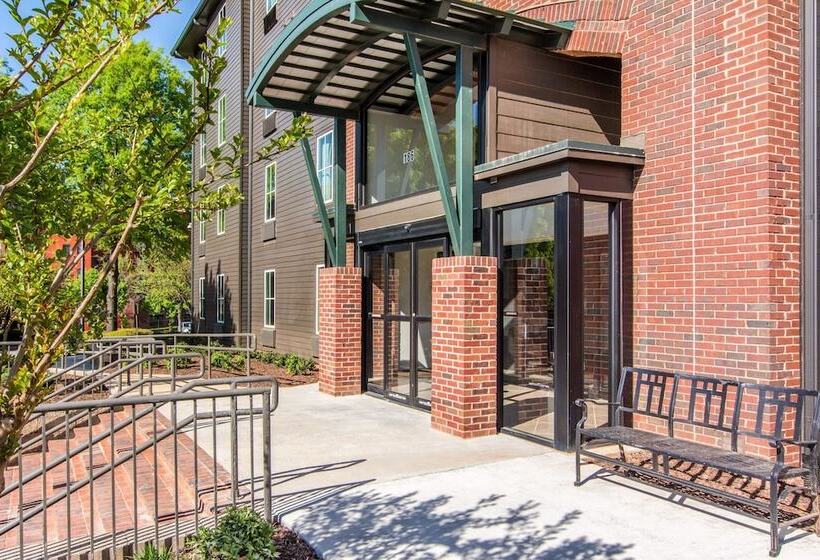 هتل Clarion Inn & Suites Atlanta Downtown