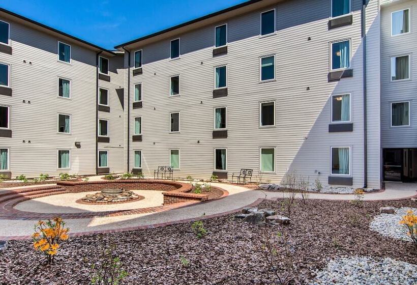 فندق Clarion Inn & Suites Atlanta Downtown