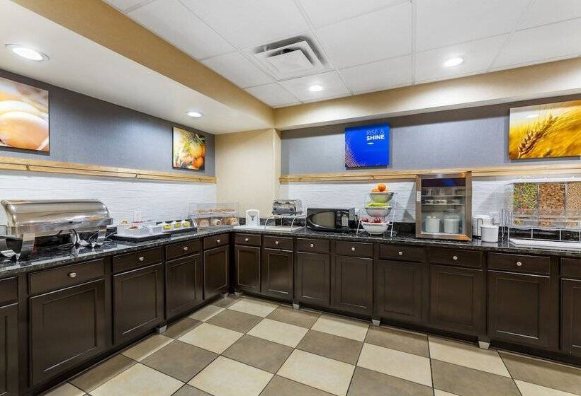 בית מלון כפרי Comfort Inn, Cleveland South   Richfield