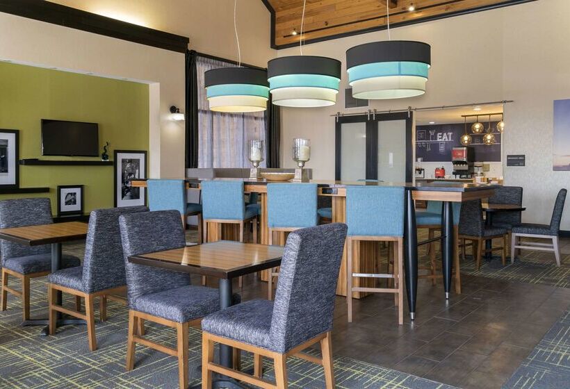 ホテル Comfort Inn & Suites