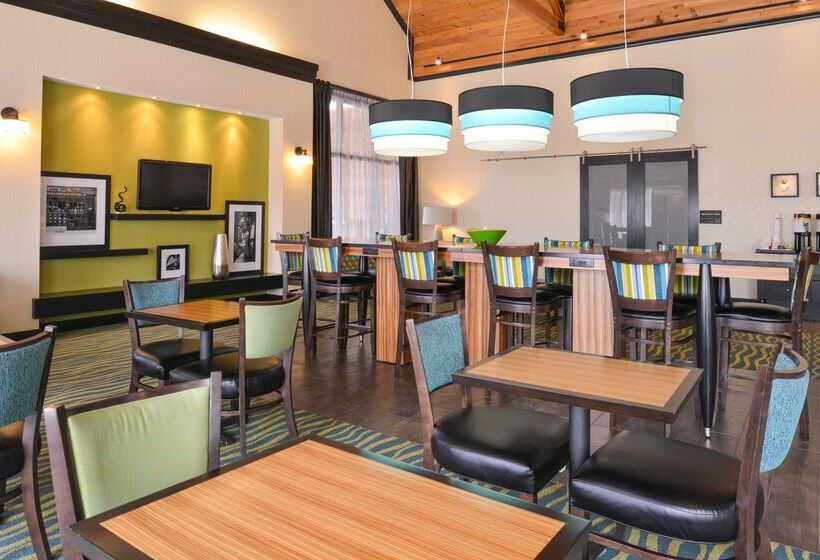 ホテル Comfort Inn & Suites