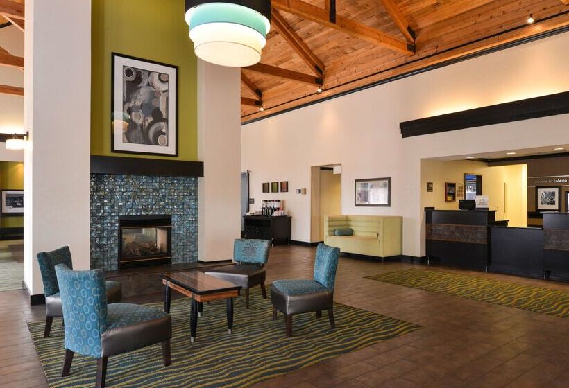 ホテル Comfort Inn & Suites