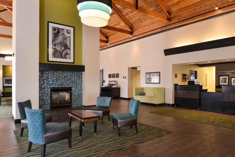 ホテル Comfort Inn & Suites