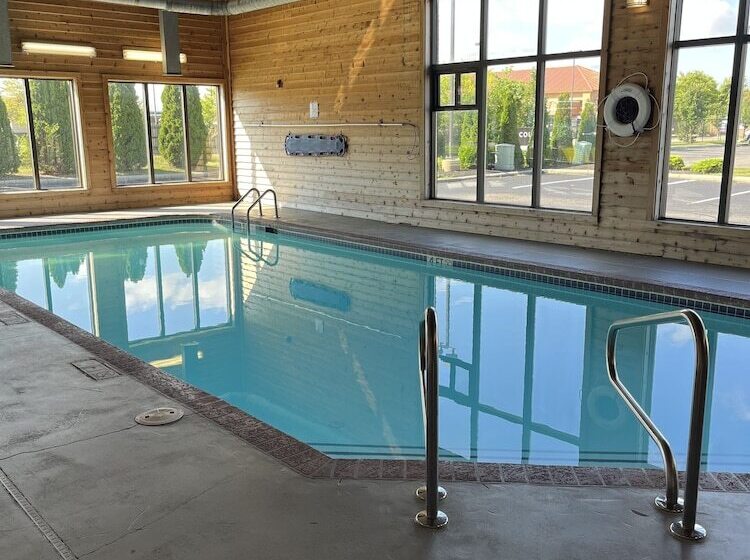 ホテル Comfort Inn & Suites