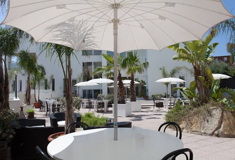 Отель Costazzurra Museum & Spa