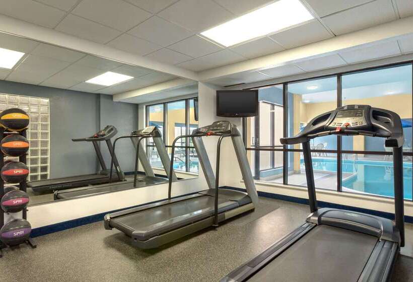 ホテル Days Inn By Wyndham Fargo