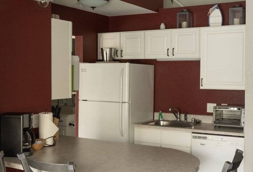 فندق Delavan Lake Resort